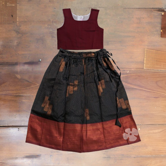 Pattupavada with dupatta