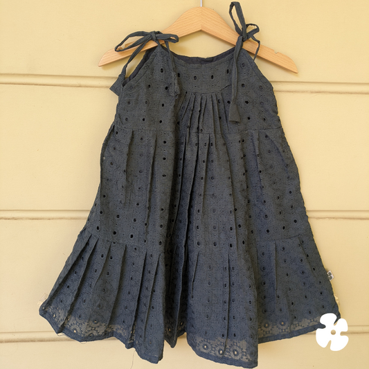 The Hakoba step dress