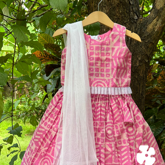 Simple skirt an top with ruffles