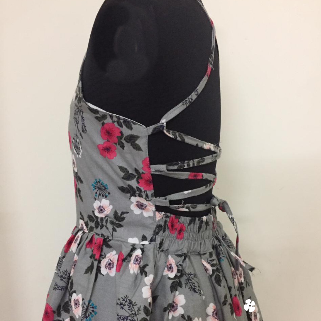 Fit and flare frock with tie in the back