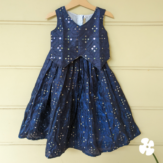 Simple blue brocade skirt and top