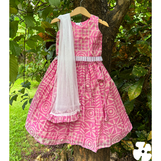 Simple skirt an top with ruffles