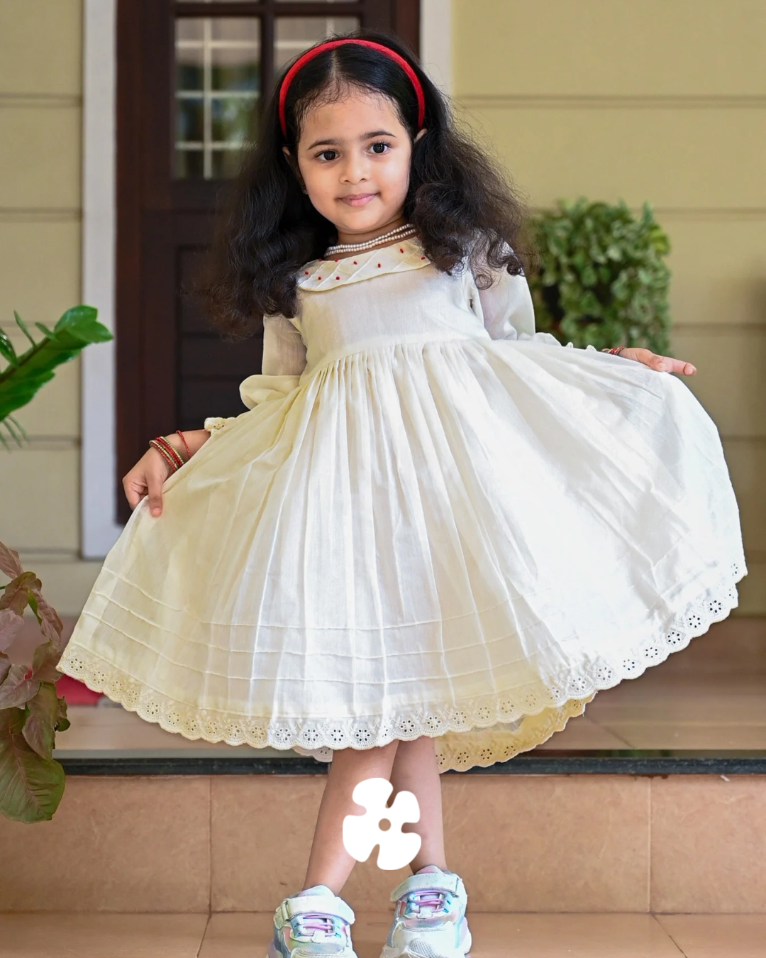 Mistletoe collar frock